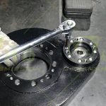 用在汽車(chē)吊旋轉(zhuǎn)臂上的小型齒輪式回轉(zhuǎn)驅(qū)動(dòng)